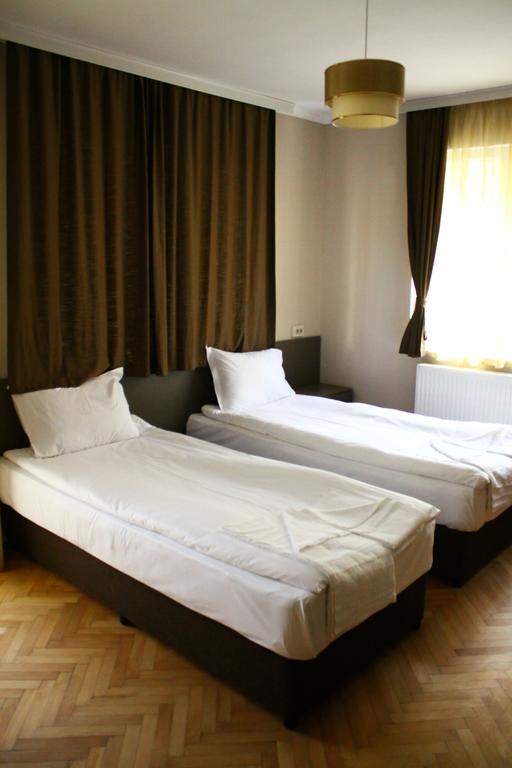 Guest House Central Kŭrdzhali Exterior photo