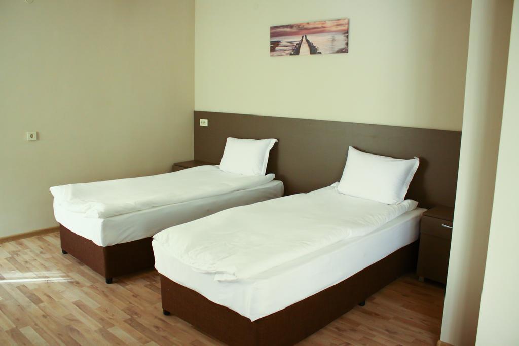 Guest House Central Kŭrdzhali Exterior photo
